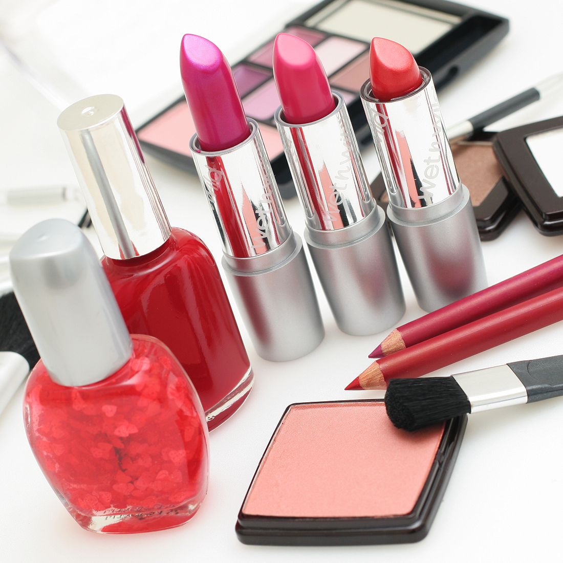 Cosmetic Products – Importance and Benefits